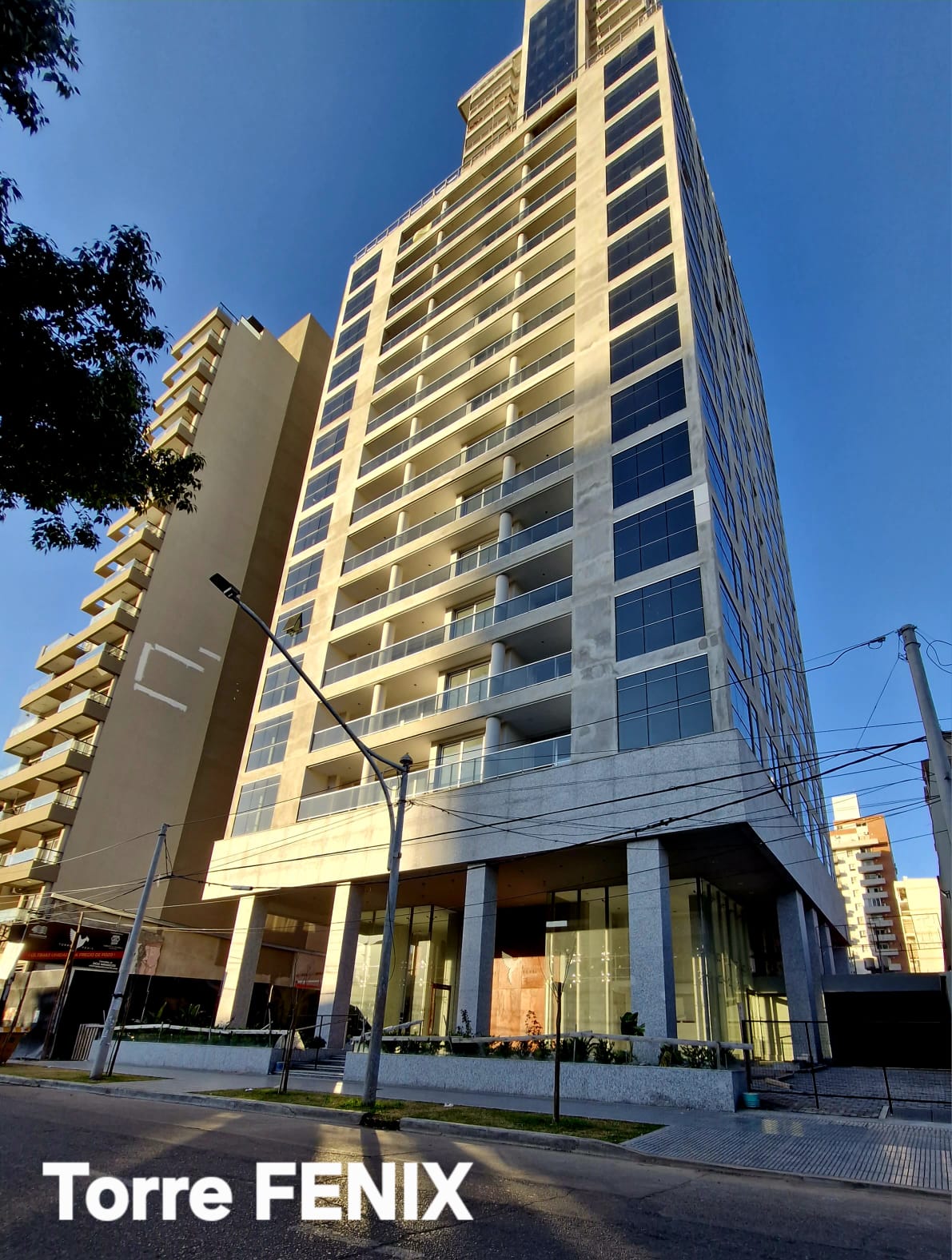 Boulevard Pellegrini 2745 - Piso 20